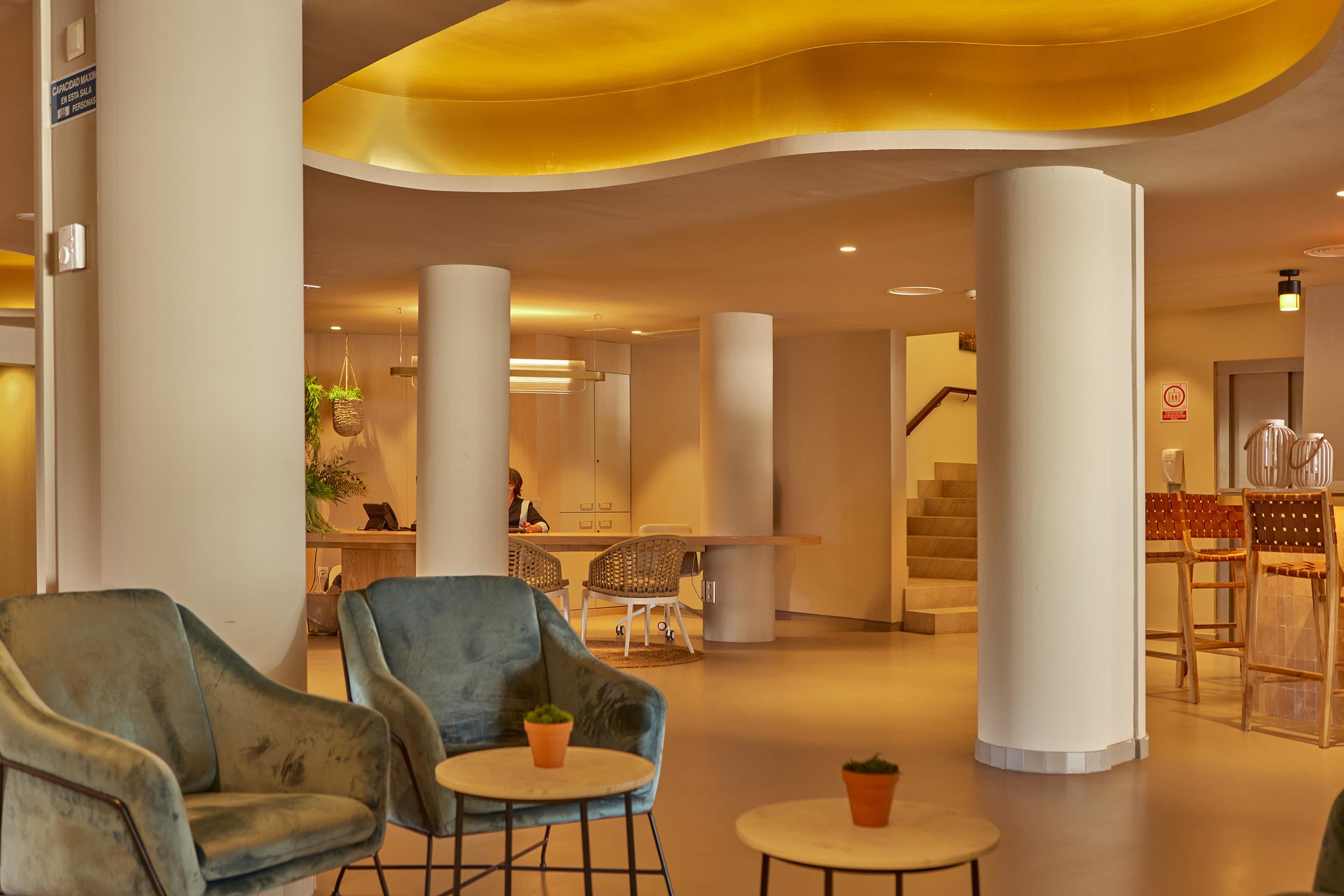 Universal Hotel Cabo Blanco - Adults Only 콜로니아 산트 호르디 외부 사진