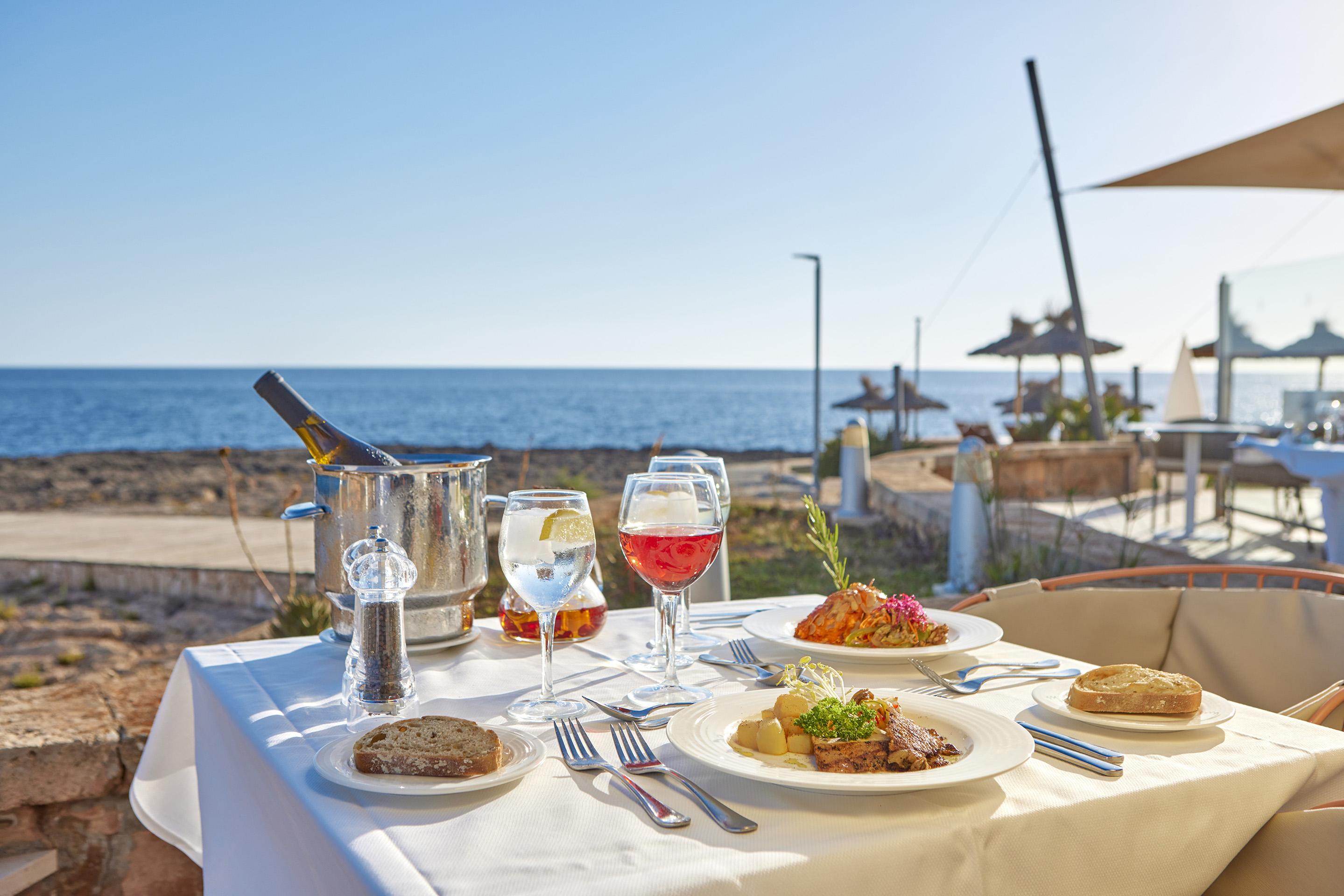 Universal Hotel Cabo Blanco - Adults Only 콜로니아 산트 호르디 외부 사진
