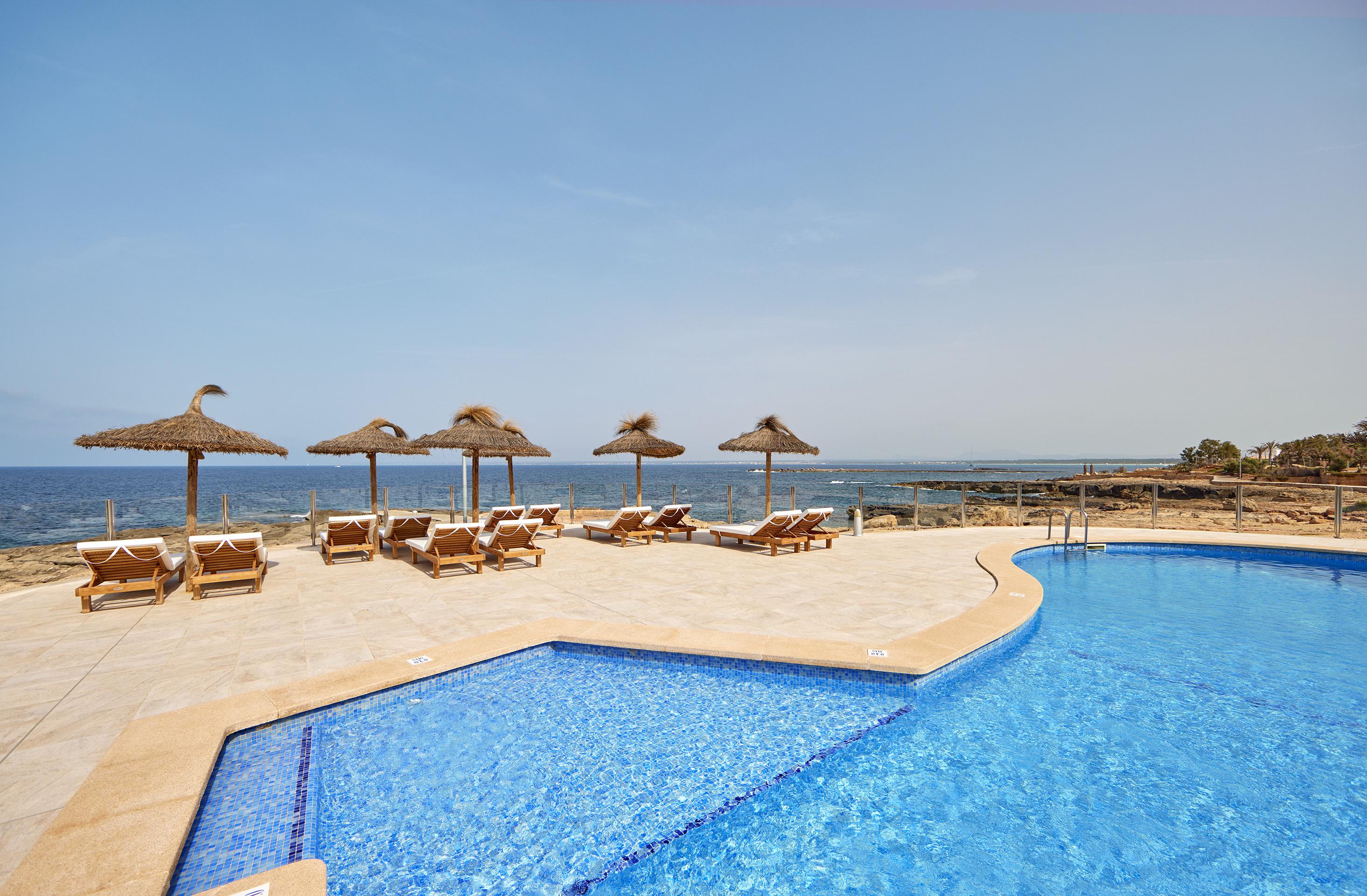 Universal Hotel Cabo Blanco - Adults Only 콜로니아 산트 호르디 외부 사진