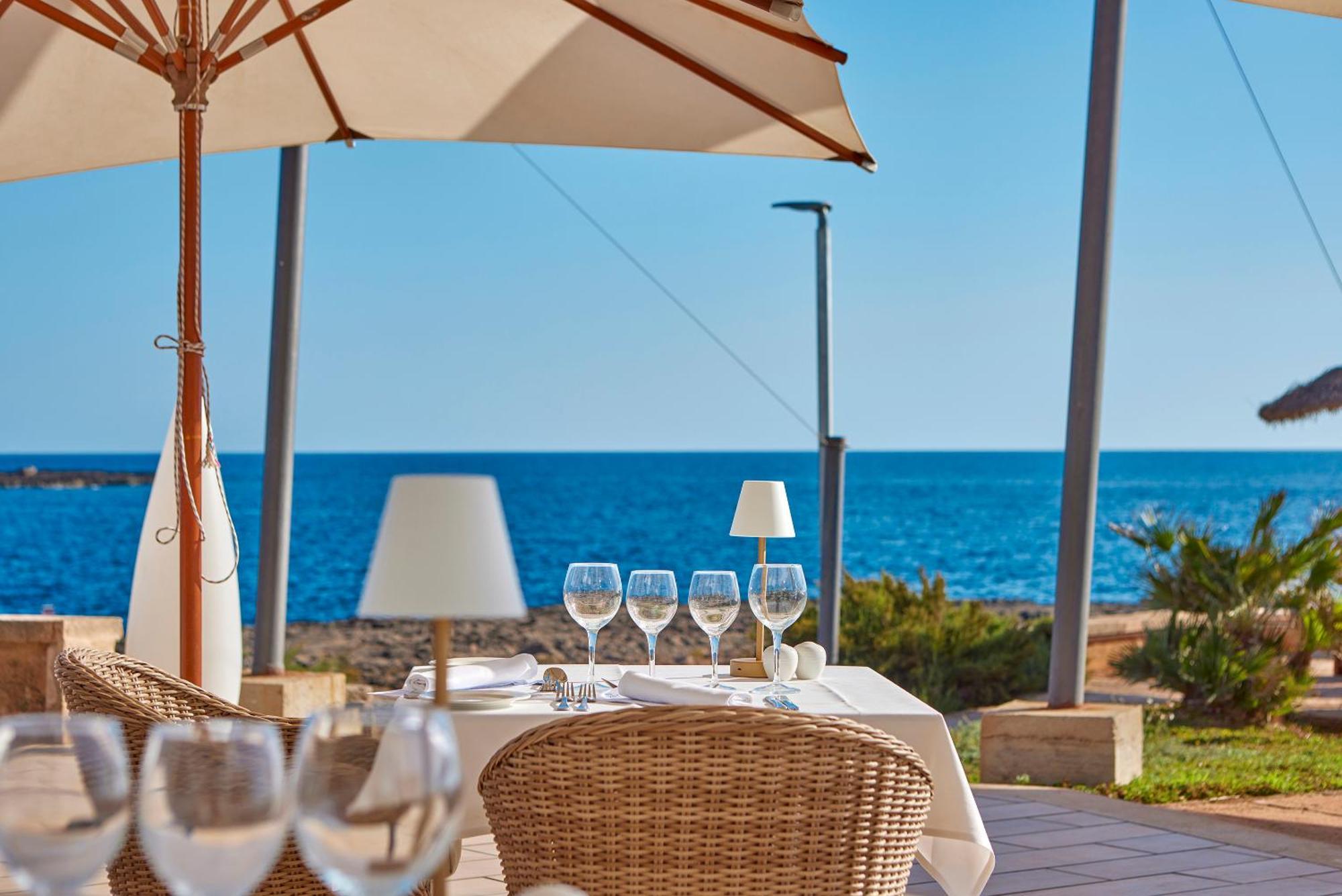 Universal Hotel Cabo Blanco - Adults Only 콜로니아 산트 호르디 외부 사진